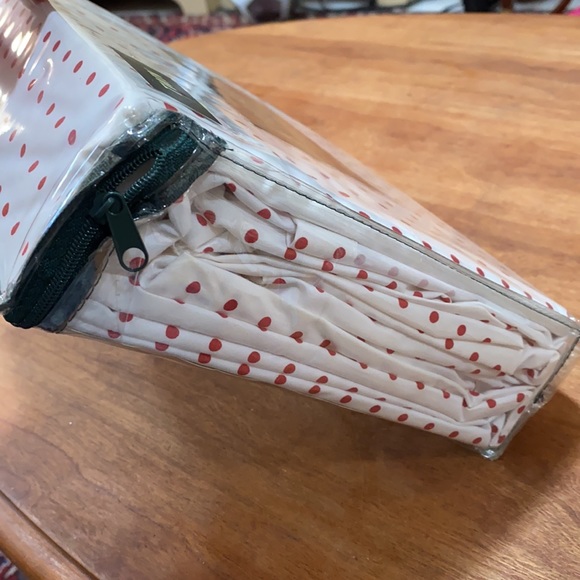 Lauren Ralph Lauren one twin sheet set red polka - Picture 6 of 16